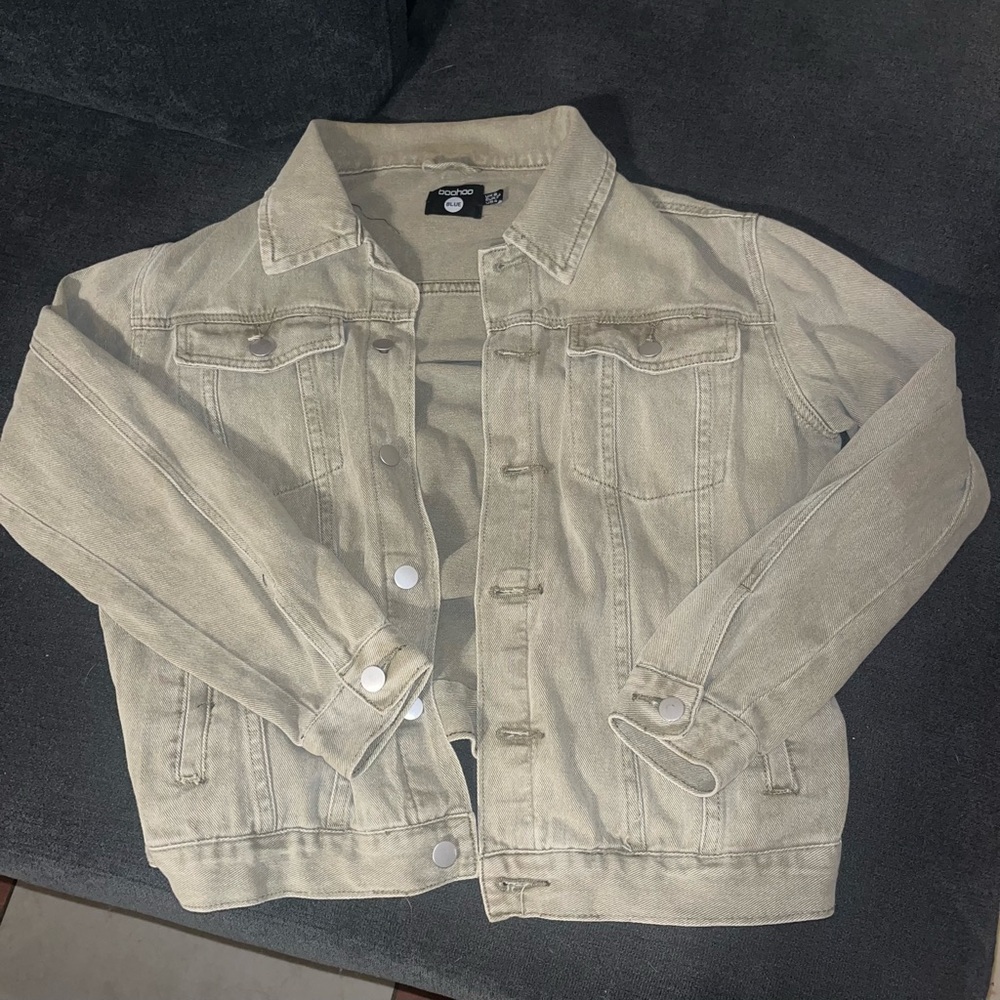 Boohoo Light Tan Jean Jacket